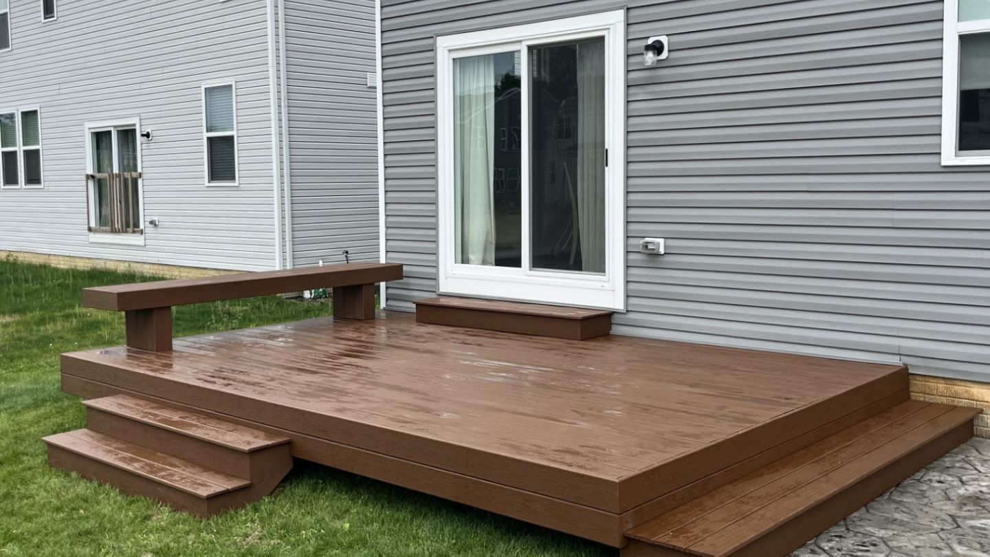 composite vs. traditional decks which one boosts value more